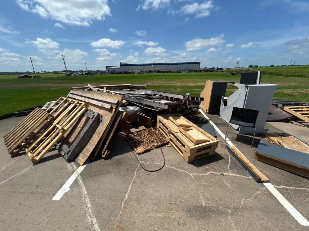 Commercial Handyman Services in Angleton — tv mounting